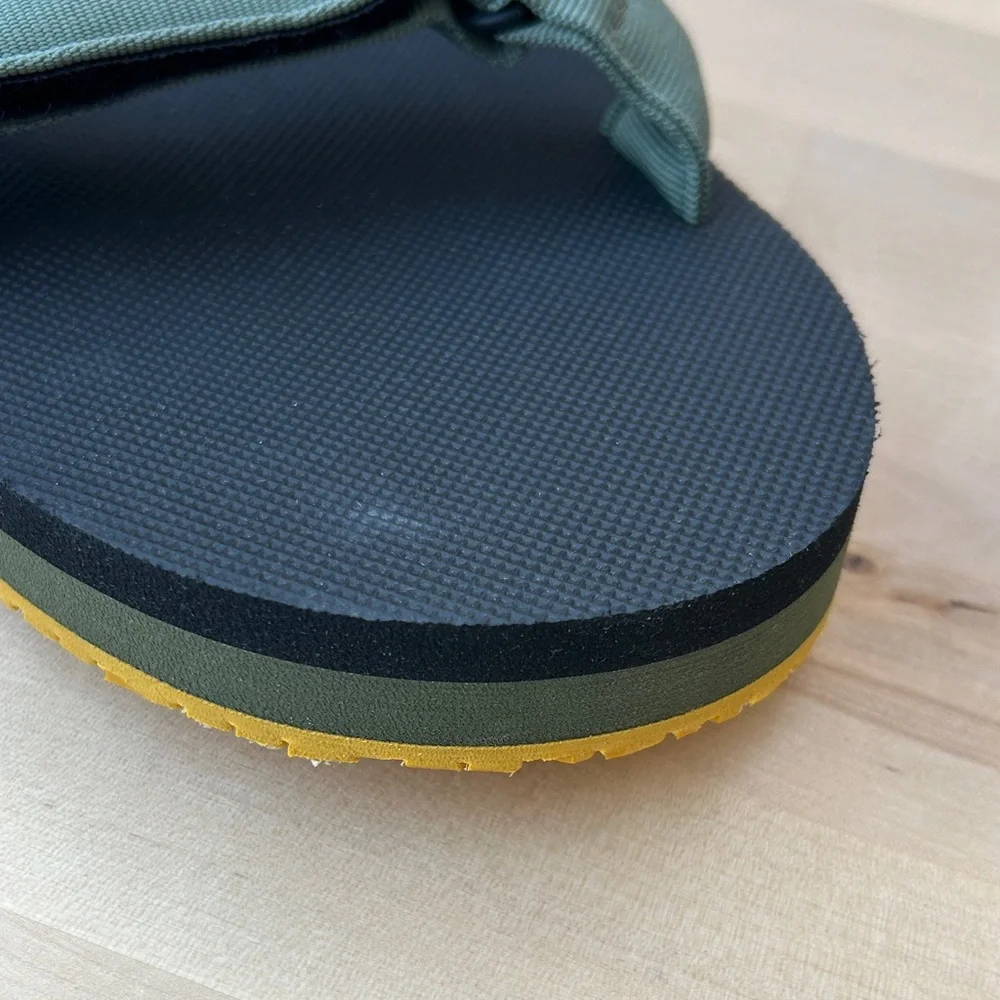Columbia Mens Breaksider Sandal Mosstone Golden Yellow BM0486-302 Size 12 NWT